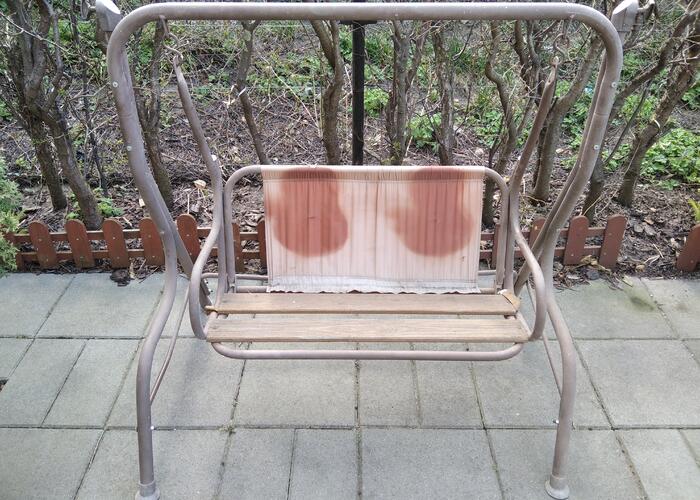 Grajewo ogłoszenia: Sprzedam huśtawkę dziecięcą.